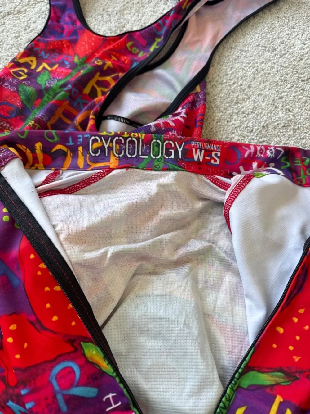 Cycology women’s cycling kit small - Picture 3 of 3
